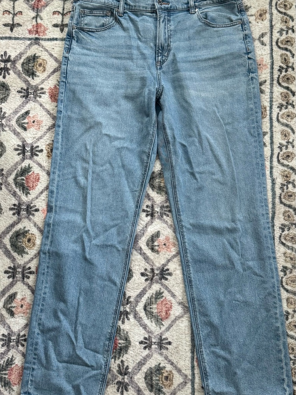 Classic Light Blue Women's Straight-Leg Jeans